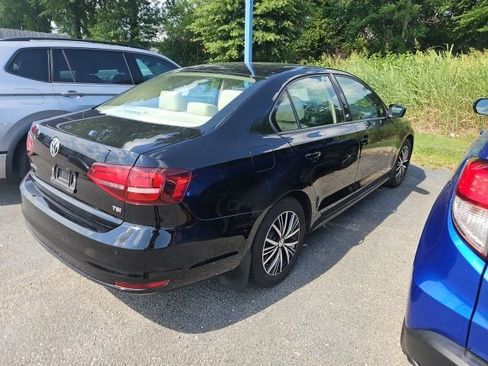 Used 2018 Volkswagen Jetta Wolfsburg Edition FWD image 4