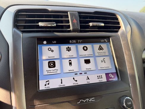 Used 2019 Ford Fusion SEL FWD image 15
