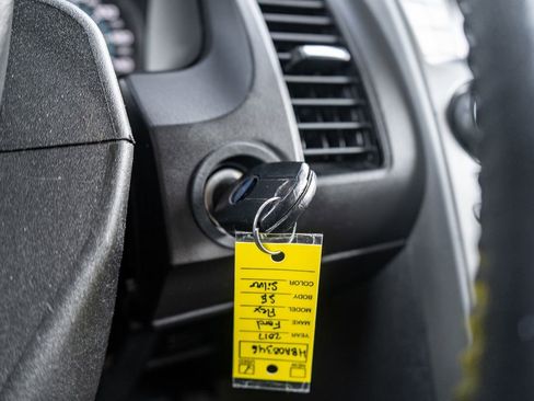 Used 2017 Ford Flex SE image 25