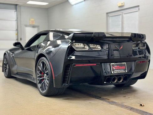 Used 2017 Chevrolet Corvette Z06 w/ Z07 Performance Package image 8