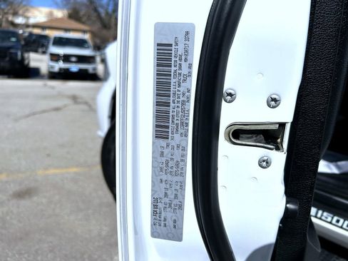 Used 2018 RAM 1500 Express w/ Express Value Package image 24