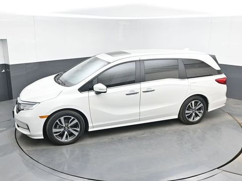 Used 2023 Honda Odyssey Touring image 37
