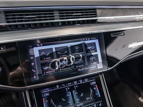 Used 2025 Audi A8 L 3.0T AWD/4WD image 28