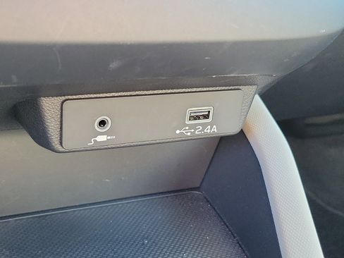 Certified 2025 Subaru Forester Sport Utility image 29