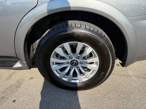 Used 2023 Nissan Armada SV image 10