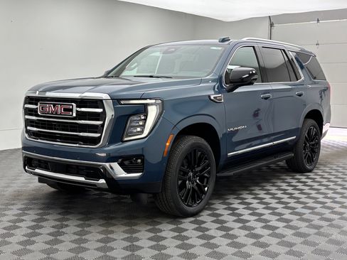 New 2026 GMC Yukon Elevation w/ Elevation Premium Package AWD/4WD image 2