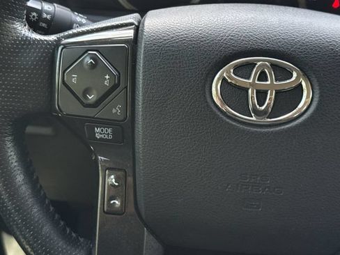 Used 2024 Toyota 4Runner TRD Off-Road Premium AWD/4WD image 13