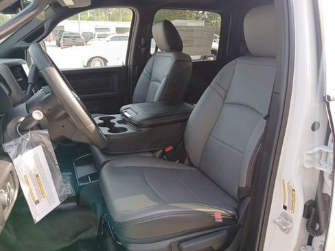 New 2026 RAM 3500 Tradesman w/ Chrome Appearance Group A AWD/4WD image 30