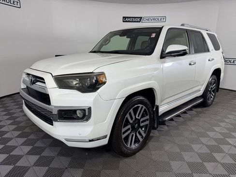 Used 2022 Toyota 4Runner Limited image 2