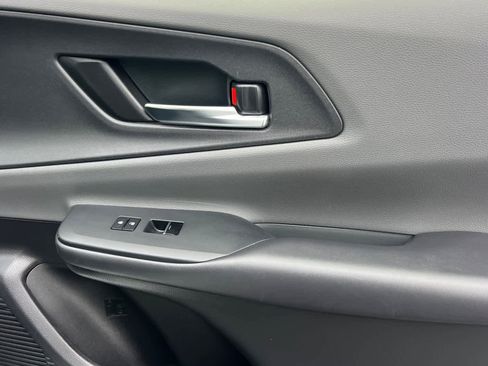 Certified 2023 Toyota Prius XLE image 18