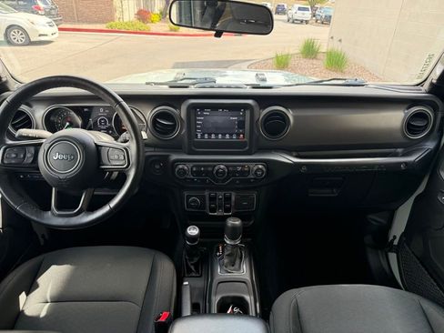 Used 2023 Jeep Wrangler Unlimited w/ Cold Weather Group AWD/4WD image 12