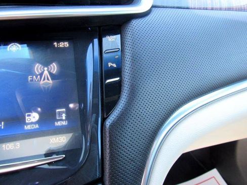 Used 2014 Cadillac XTS Platinum image 25