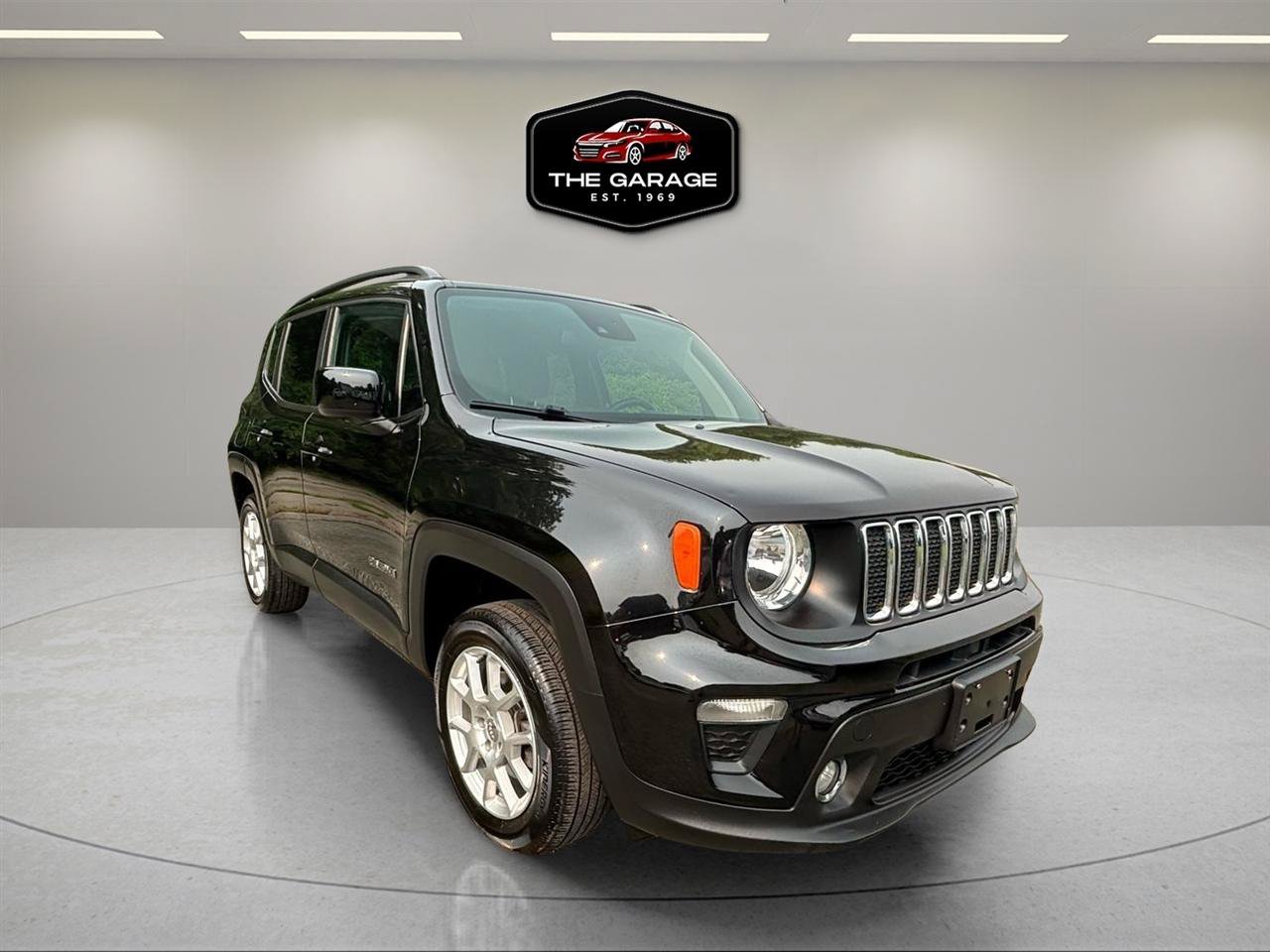 Used 2021 Jeep Renegade Latitude w/ Convenience Group AWD/4WD image 5