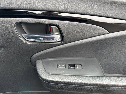 Used 2022 Honda Pilot Elite image 19