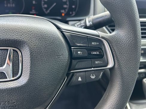 Used 2022 Honda Accord LX image 16