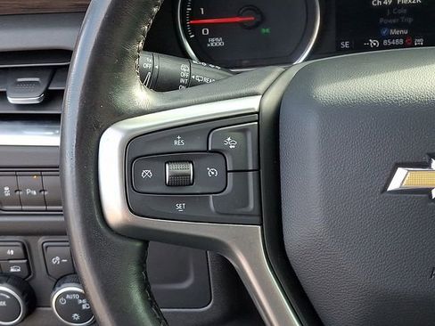 Used 2021 Chevrolet Suburban LT image 27