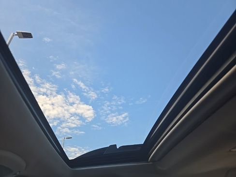 Used 2020 Subaru Outback Premium image 48