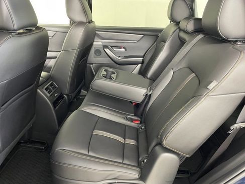 New 2025 MAZDA CX-90 3.3 Turbo w/ Select Package image 17