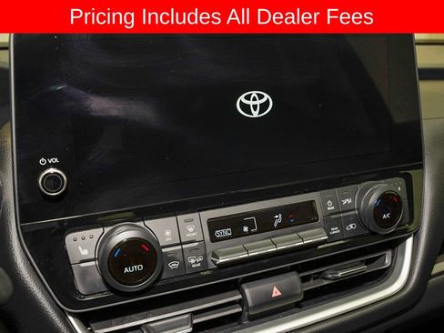 Certified 2025 Toyota Grand Highlander FWD image 15