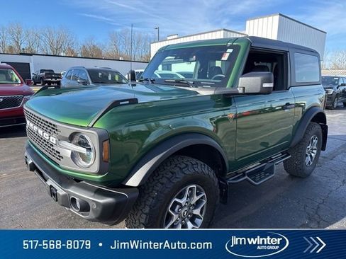 Used 2023 Ford Bronco Badlands image 6