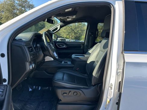 Used 2023 GMC Yukon SLT image 9