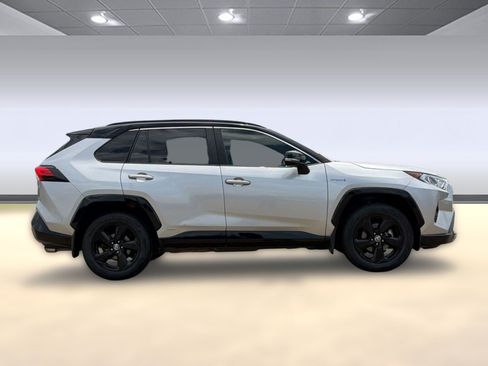Used 2021 Toyota RAV4 XSE AWD/4WD image 8