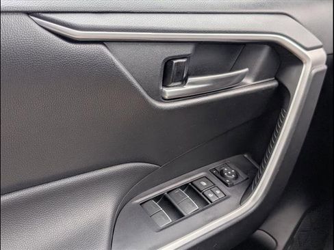 Used 2024 Toyota RAV4 XLE image 28