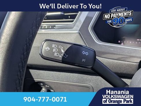 Certified 2024 Volkswagen Tiguan SE R-Line FWD image 29