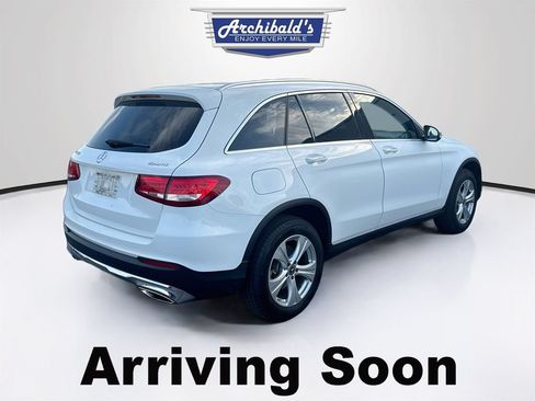 Used 2018 Mercedes-Benz GLC 300 4MATIC image 5