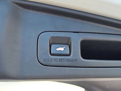 Used 2019 Honda CR-V Touring image 31