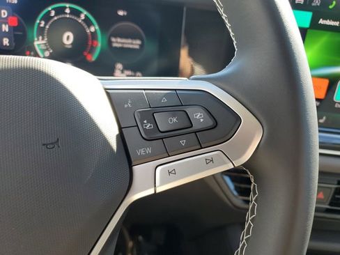 New 2026 Volkswagen Tiguan SE AWD/4WD image 23