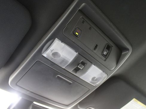 Used 2020 Nissan Titan PRO-4X w/ Pro-4x Convenience Package image 14