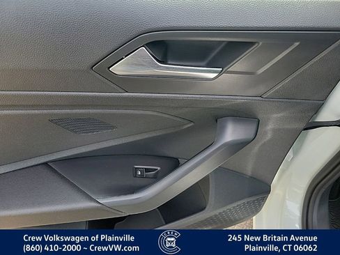 Certified 2023 Volkswagen Jetta SE w/ Panoramic Sunroof Package FWD image 50