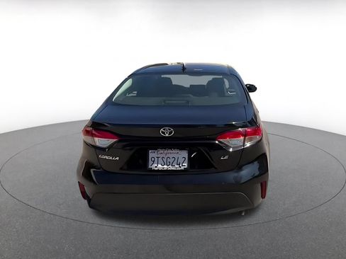 Used 2025 Toyota Corolla LE FWD image 12
