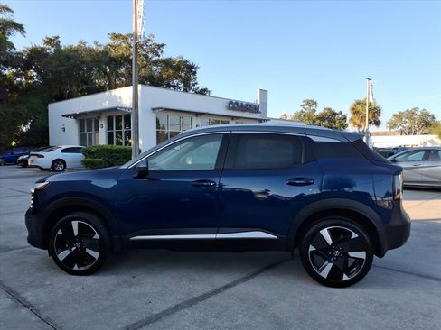 Used 2025 Nissan Kicks SR image 4