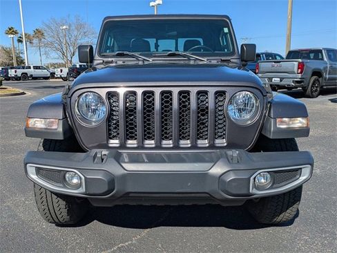 Used 2020 Jeep Gladiator Sport image 9