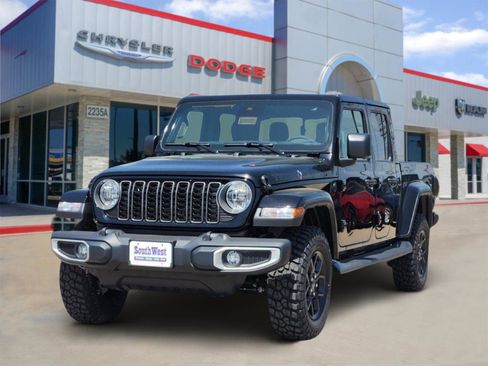 New 2025 Jeep Gladiator Sport image 2