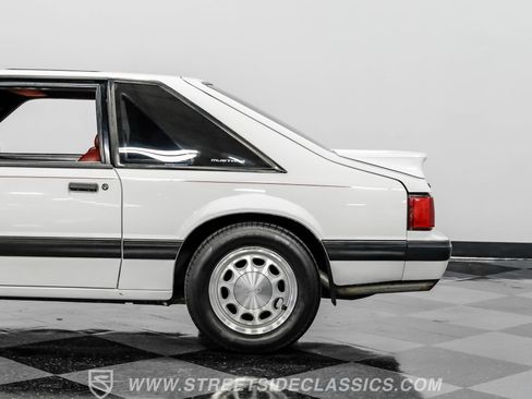 Used 1990 Ford Mustang LX image 22