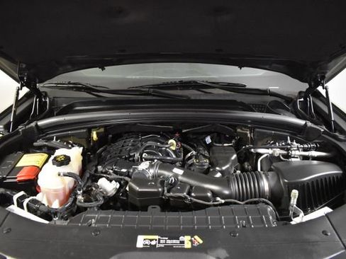 Used 2023 Jeep Grand Cherokee L Laredo AWD/4WD image 41