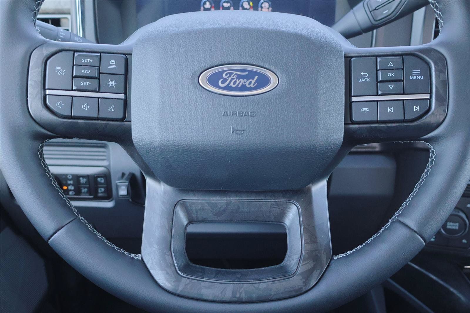 New 2025 Ford F250 Lariat w/ Lariat Ultimate Package AWD/4WD image 32