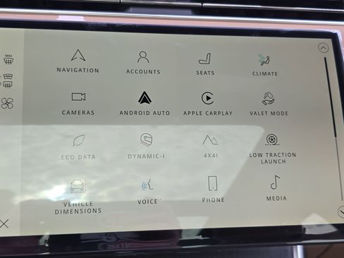 New 2026 Land Rover Range Rover Long Wheelbase SE image 21