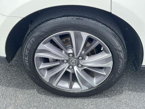 Used 2018 Acura MDX FWD w/ Tech & Entertainment image 17
