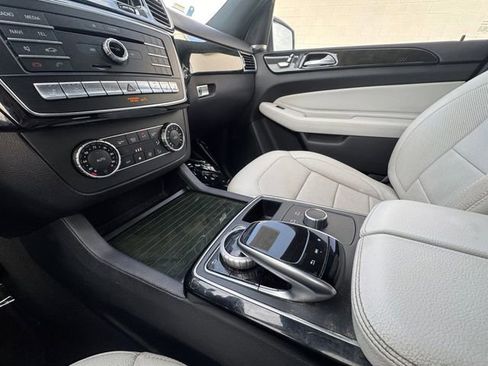 Used 2017 Mercedes-Benz GLE 350 image 10
