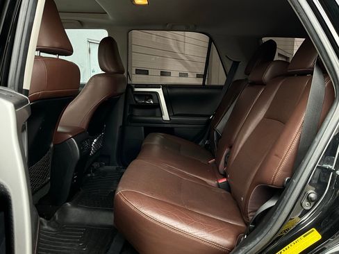 Used 2015 Toyota 4Runner Limited image 12