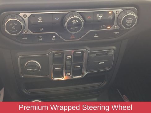 Used 2023 Jeep Gladiator Sport AWD/4WD image 21
