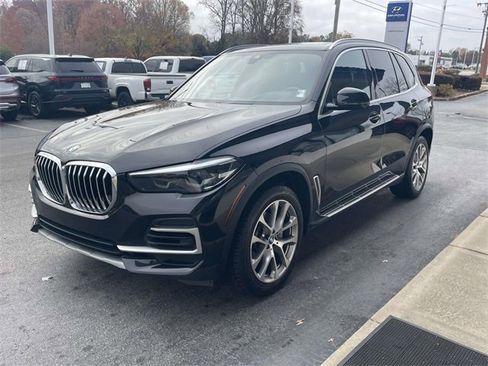 Used 2023 BMW X5 xDrive40i w/ Premium Package image 3