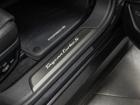 Used 2021 Porsche Taycan Turbo S image 33