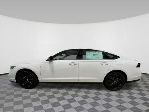 New 2025 Honda Accord SE image 2