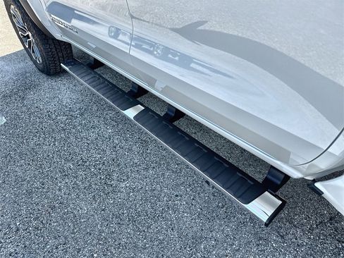 New 2026 GMC Canyon Denali image 13