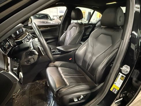 Used 2018 BMW 530e xDrive image 8